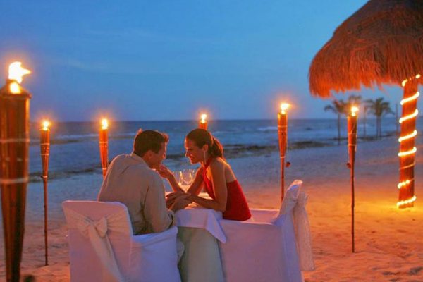 Candle Light Dinner at the beach